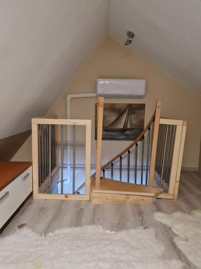Flamingo Apartman Balatonszarszo Buitenkant foto